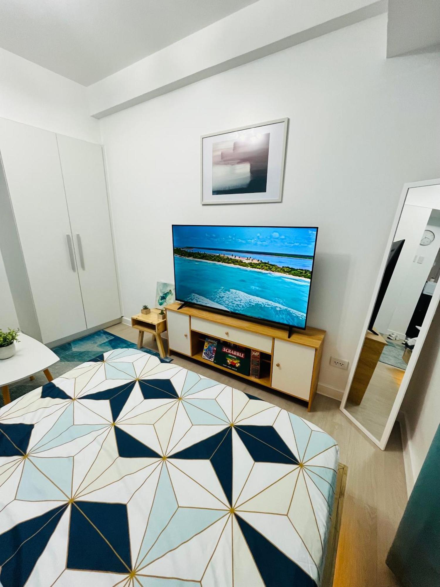 Beach Vibe Condo With Ps4, Mini Karaoke, Board Games In Azure North San Fernando  Exterior foto